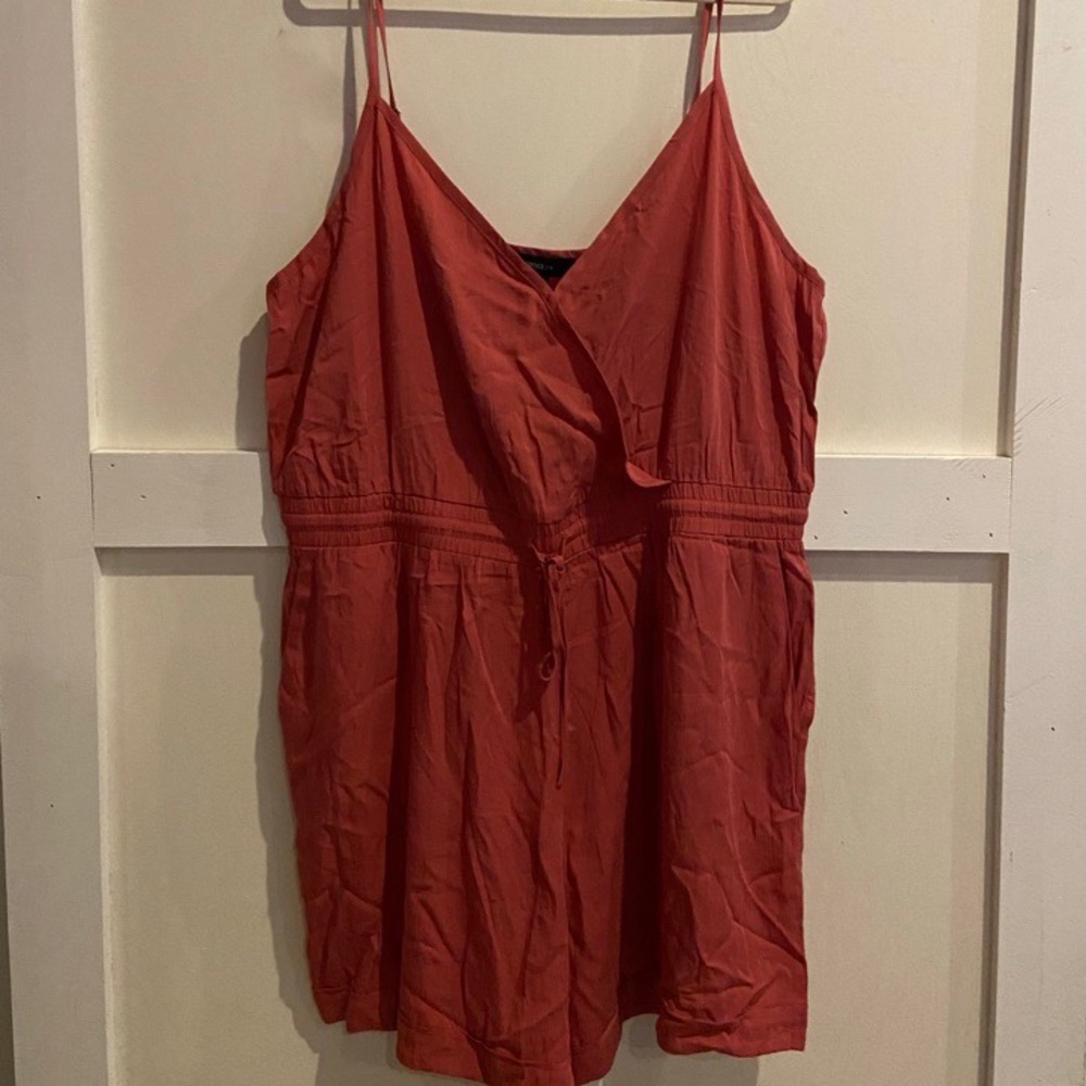 🍁Forever 21 Cami Romper - Picture 2 of 9